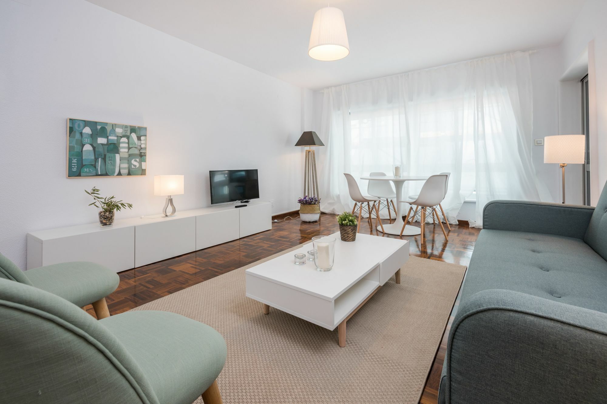 Apartamentos Paseo De La Farola Малага Экстерьер фото
